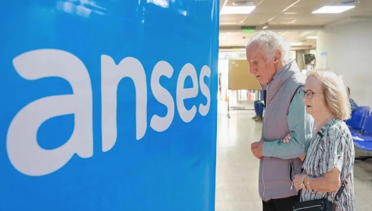 ANSES anunció que los jubilados y pensionados tendrán una nueva ayuda económica en julio. ANSES anunció que los jubilados y pensionados tendrán una nueva ayuda económica en julio.