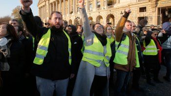 Violentas protestas en Francia por el aumento de los combustibles