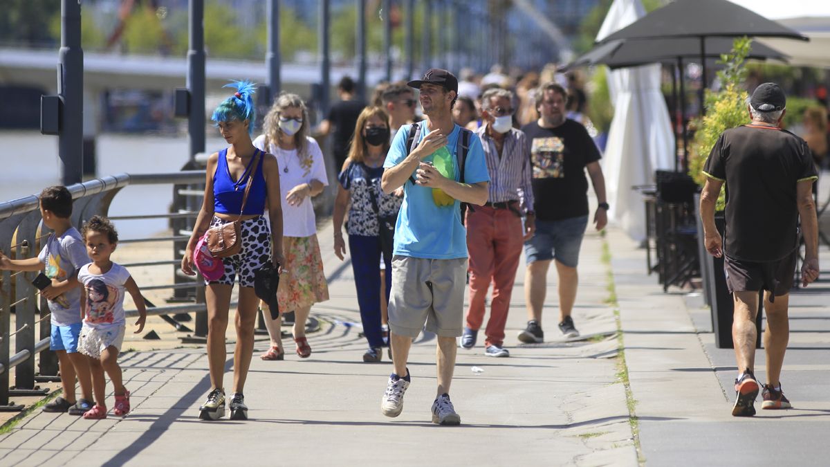 Los partes diarios de Covid en Mendoza comenzarán a difundirse una vez por semana a raíz del importante descenso de los contagios.