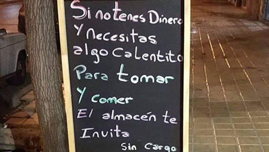 Kiosco de San Juan regala bebida y comida caliente y es furor