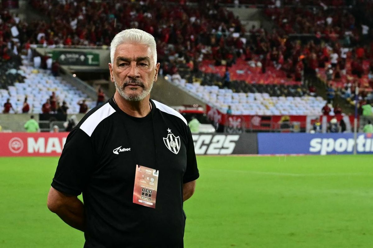 Omar De Felippe dejar&aacute; su puesto como entrenador de Central C&oacute;rdoba a fines de diciembre del 2025.