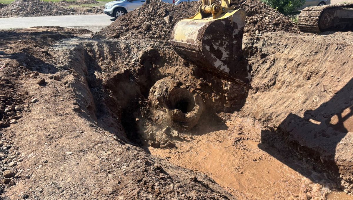 El caño averiado del Acceso Sur tiene más de 50 años. El caño averiado del Acceso Sur tiene más de 50 años.