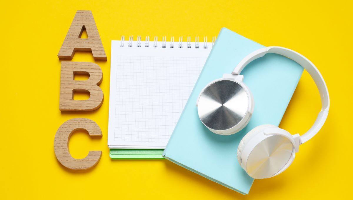 La mejor forma de evitar la desaparición de una lengua es aprendiéndola. La mejor forma de evitar la desaparición de una lengua es aprendiéndola. 