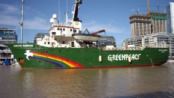 Rusia deberá indemnizar a Holanda por el embargo de un barco de Greenpeace en 2013