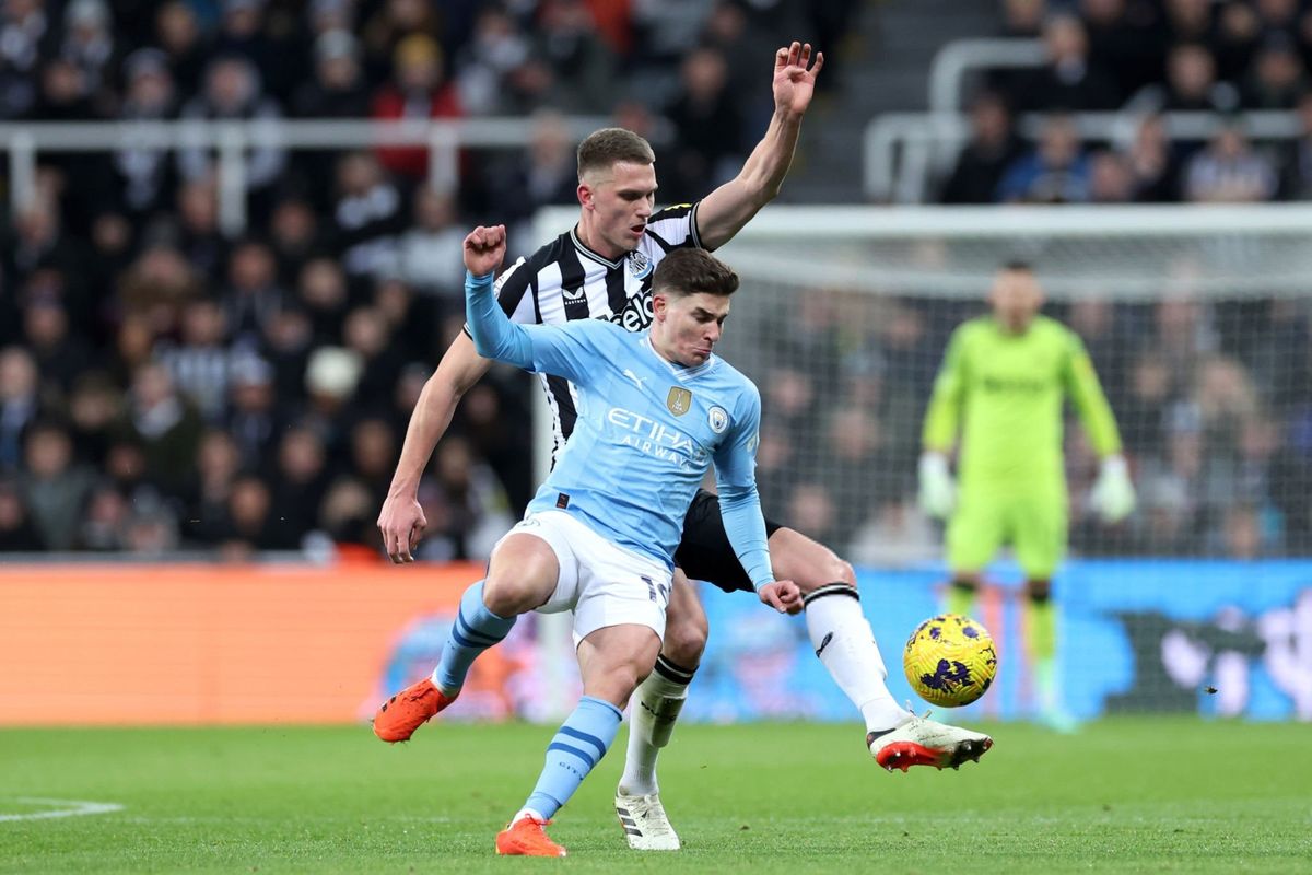 Julián fue titular en el City