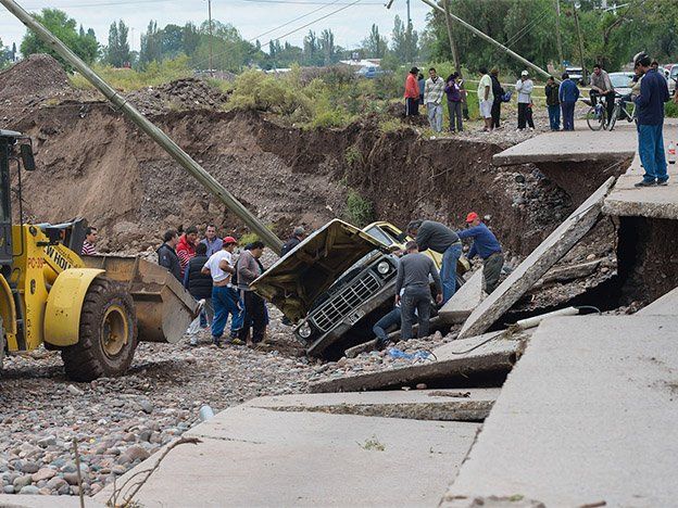 Lanzaron un alerta meteorológico por nuevas lluvias sobre Mendoza y regresa el temor por las inundaciones