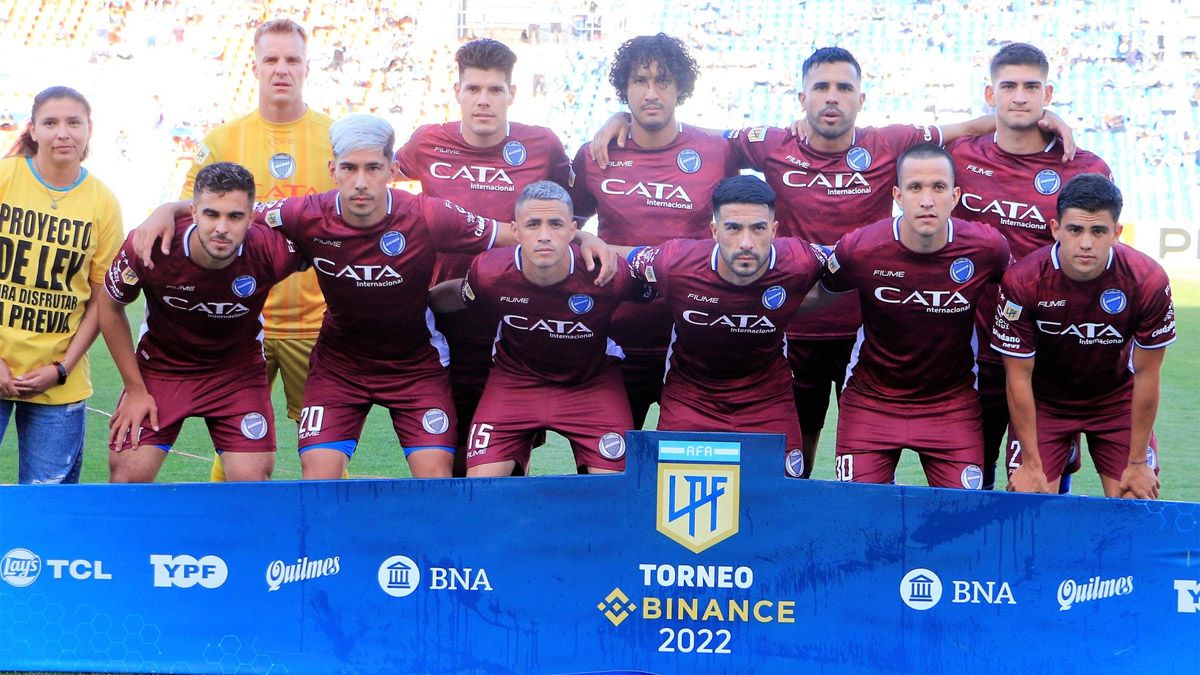 Godoy Cruz intentará derrotar a Estudiantes, en La Plata, en su última presentación de la Liga Profesional.