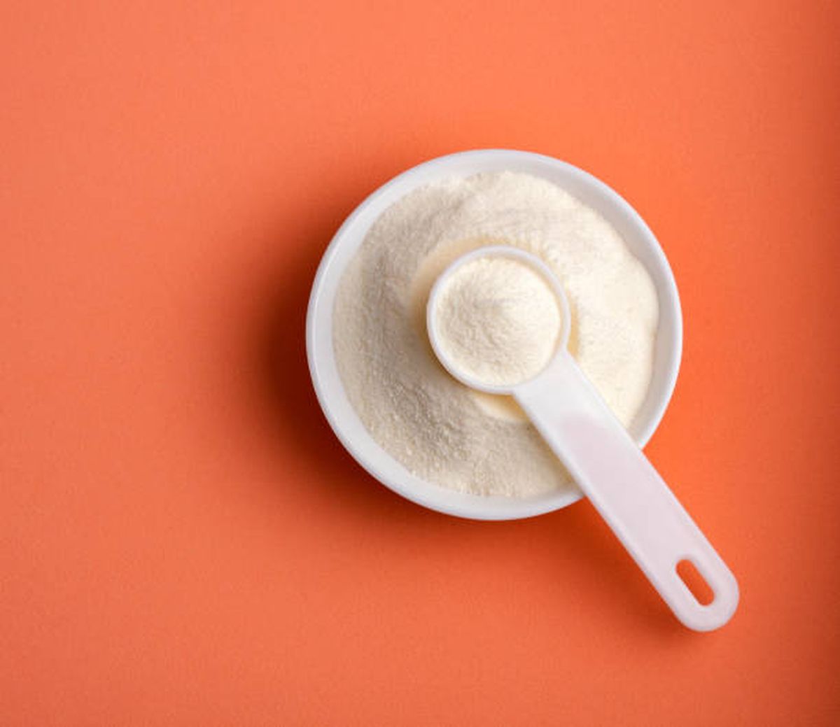 La gelatina contiene colágeno, una proteína que ayudará a fortalecer a tus plantas. La gelatina contiene colágeno, una proteína que ayudará a fortalecer a tus plantas.