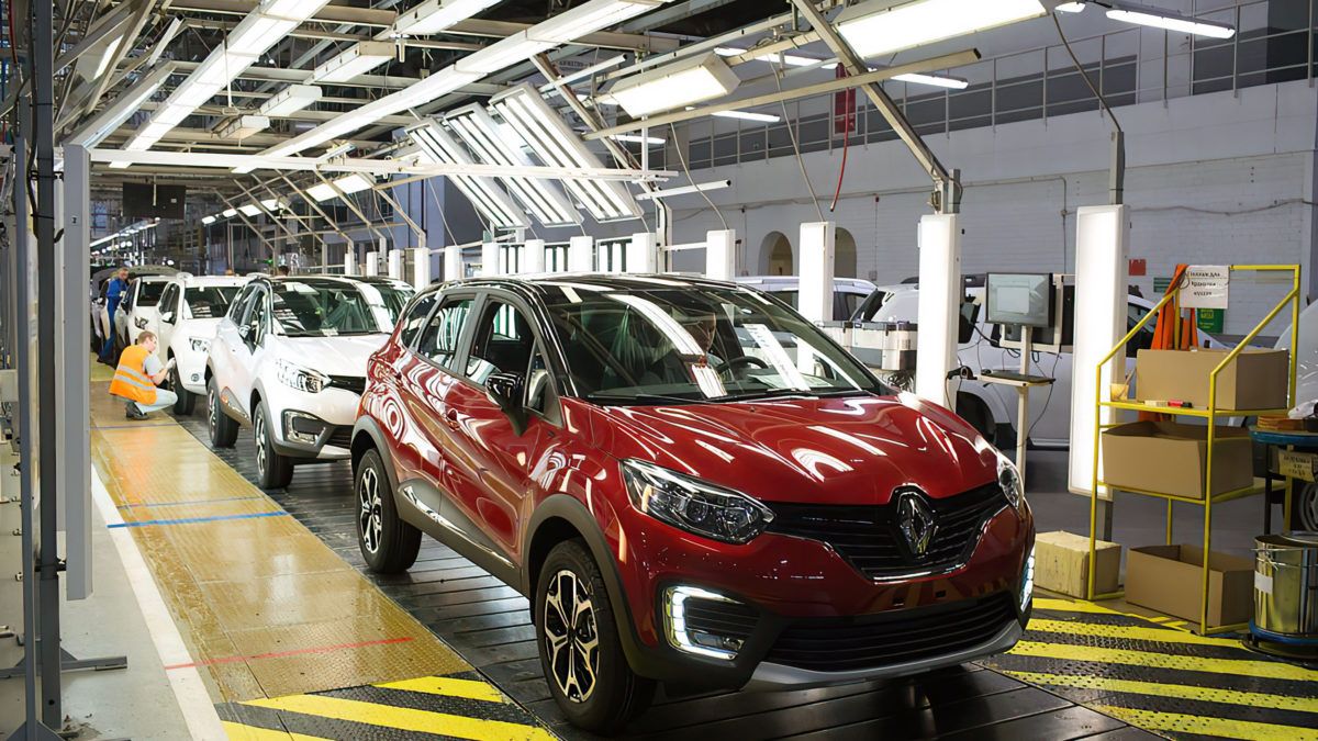 Guerra Rusia - Ucrania: Renault suspendió sus actividades en Moscú.