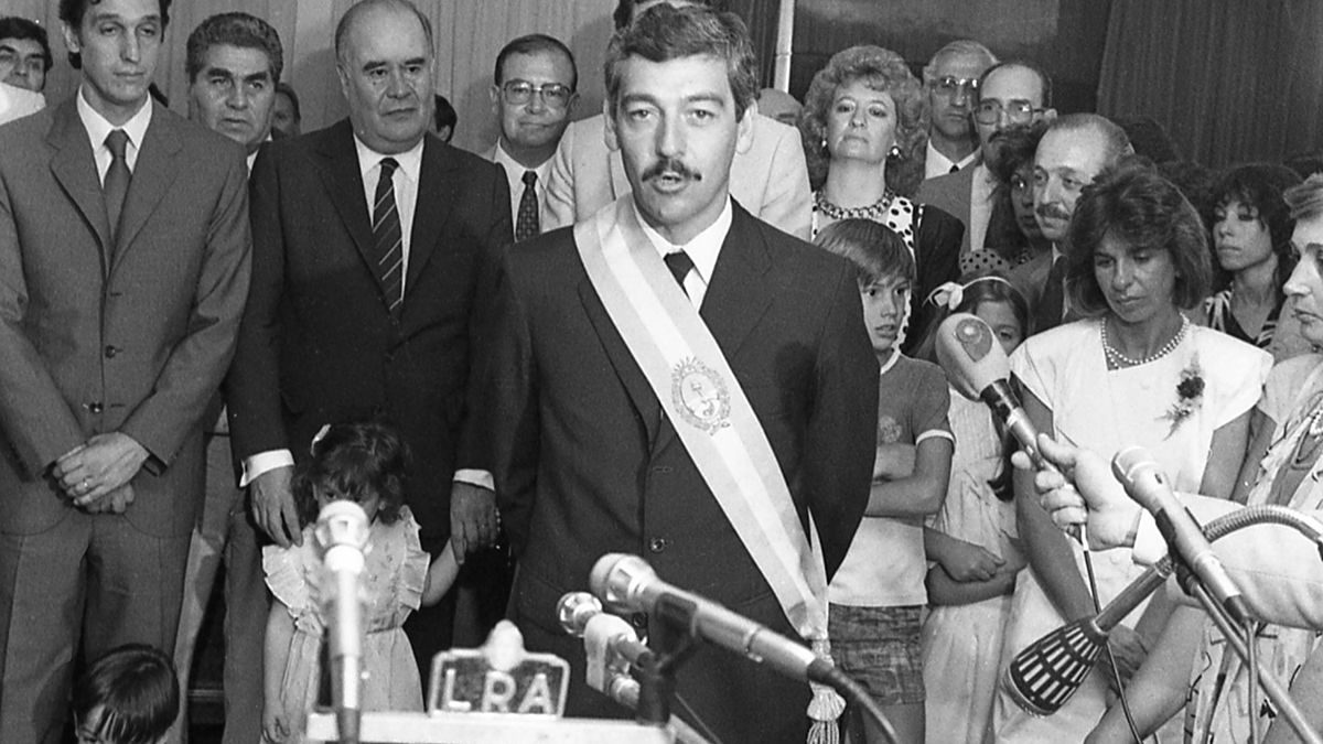 Diciembre de 1987. Asume la gobernación José Octavio Bordón. Un peronista que se llevaba bien con Alfonsín. Y que admiraba a Emilio Civit.