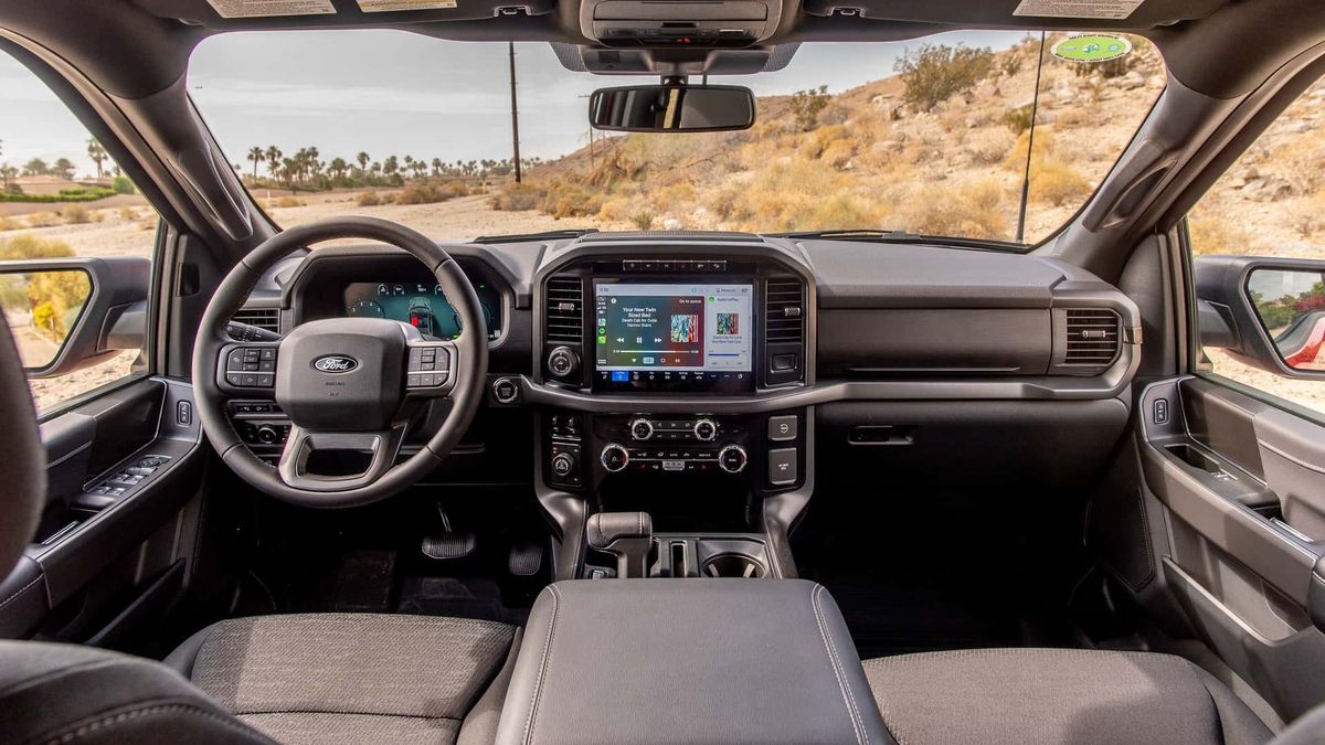El renovado interior de la camioneta. El renovado interior de la camioneta.