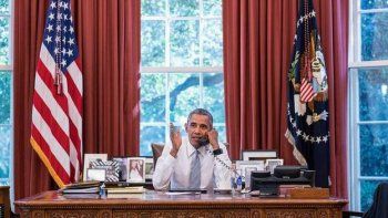 Primer diálogo directo entre Obama y Castro tras la normalización
