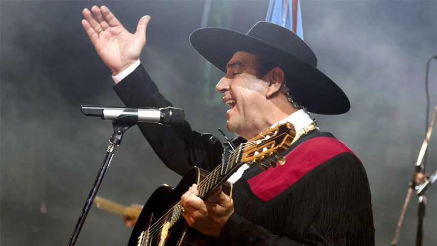 El Chaqueño Palavecino anunció nuevo disco y un concierto por streaming