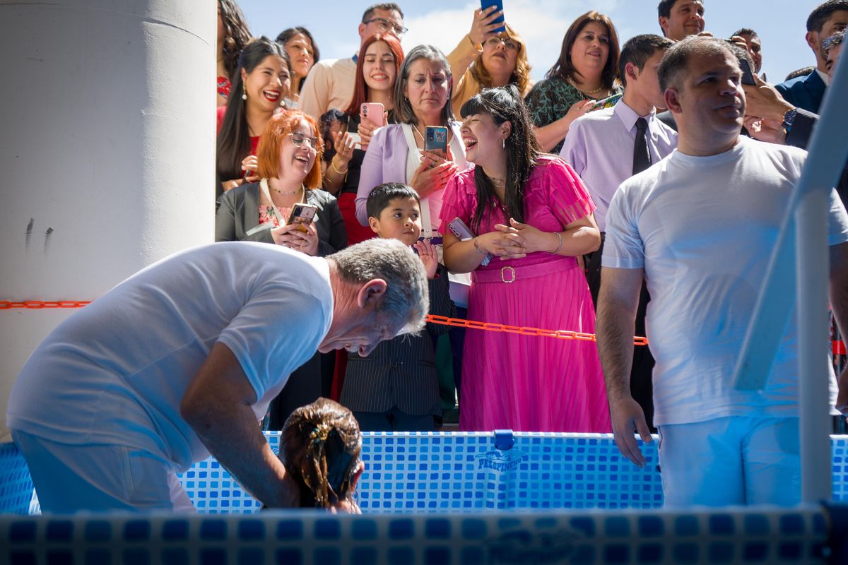 Una escena bautismal de este sábado. Una escena bautismal de este sábado. 
