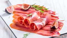 Toma nota sobre las diferencias entre el jamón serrano y el jamón iberico