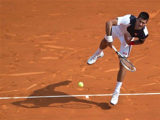 Djokovic aplastó a Montañés en su debut en Montecarlo