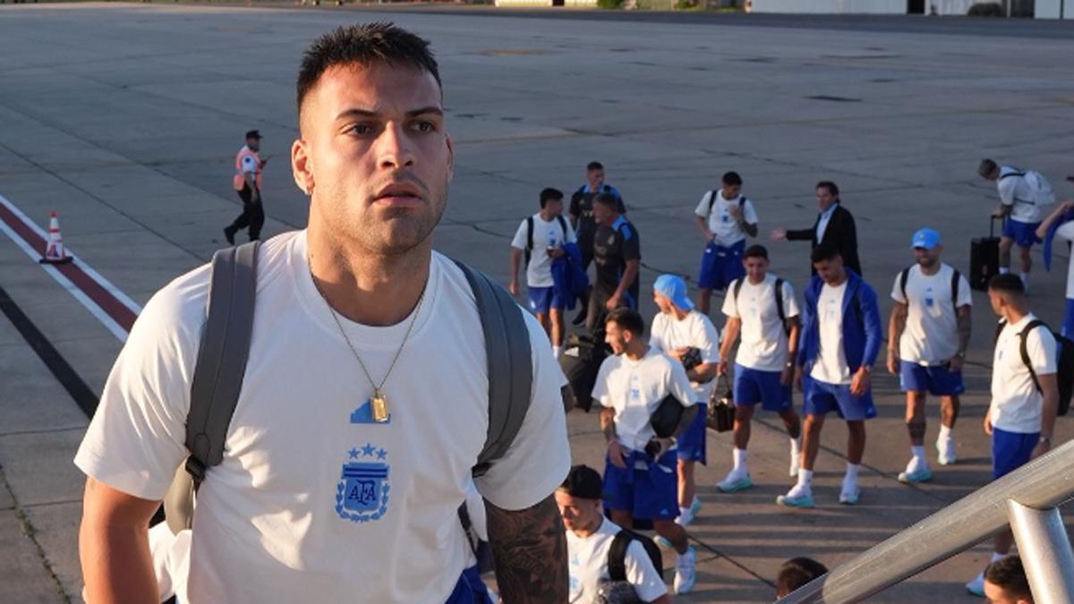 Lautaro Martìnez llegó a Paraguay con la Scaloneta.