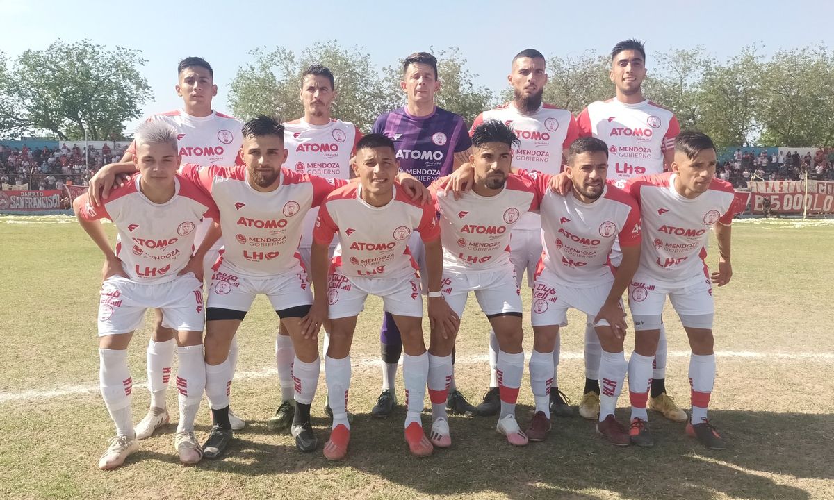 Huracán Las Heras le ganó una final a Sansinena y está a un paso de la salvación.