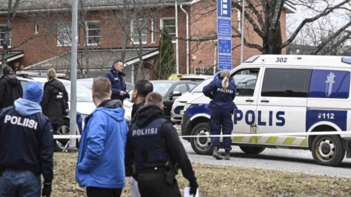 El alumno de 12 años mató a un compañero de su misma edad e hirió a otras dos personas. Luego fue detenido El alumno de 12 años mató a un compañero de su misma edad e hirió a otras dos personas. Luego fue detenido