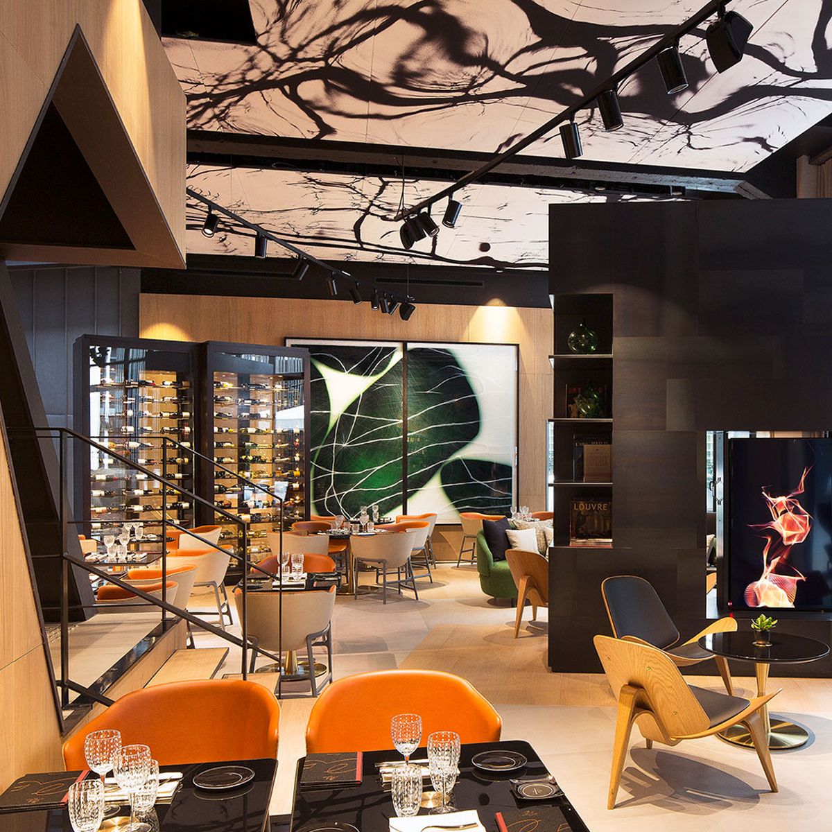 Imagen del restaurante Le Cinq en Paris. Imagen del restaurante Le Cinq en Paris.