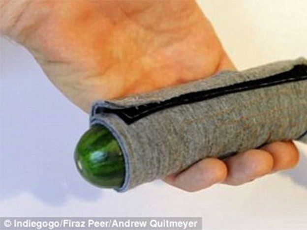 Con ustedes, la Anguila Eléctrica, el preservativo digital