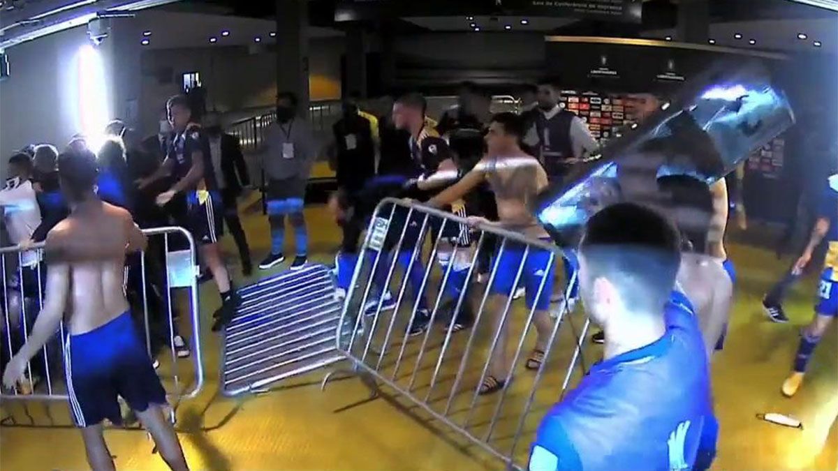 Hubo incidentes tras la escandalosa eliminación de Boca
