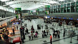 El Gobierno reforzó la seguridad en embajadas y aeropuertos tras el fallo sobre el atentado a la AMIA.