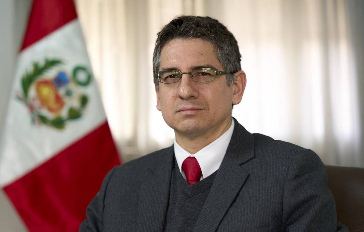 Alberto Hart, cónsul de Perú en Mendoza. Alberto Hart, cónsul de Perú en Mendoza.