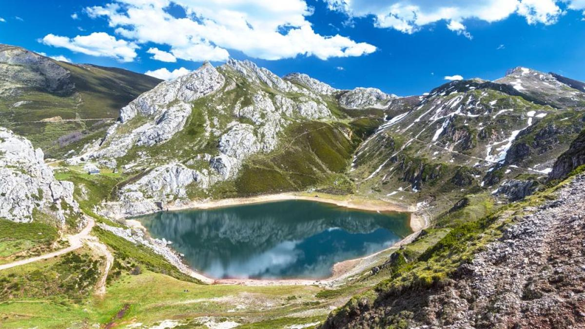 El pueblo de Somiedo, es un parque natural situado es Asturias, en el norte de España.