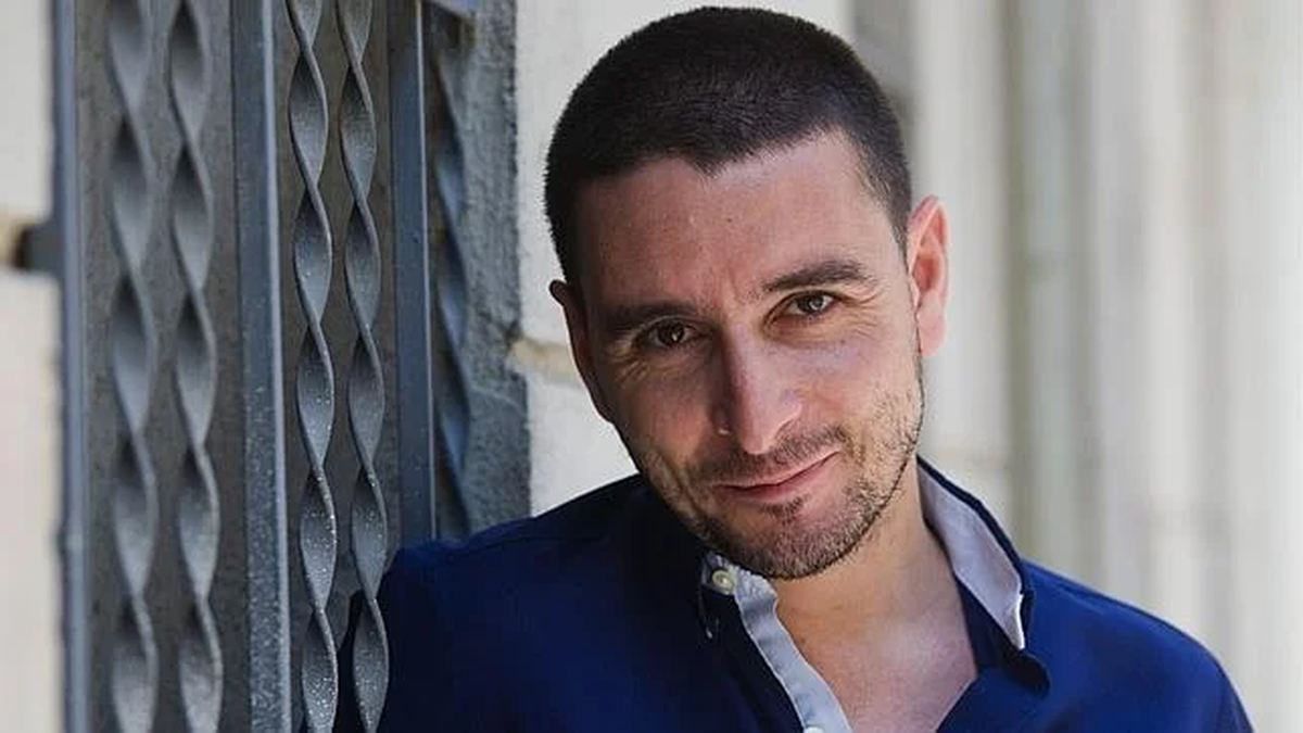 El escritor Kiko Amat habla de su &uacute;ltimo libro Dick o la tristeza del sexo en di&aacute;logo con el programa La Conversaci&oacute;n de Radio Nihuil.