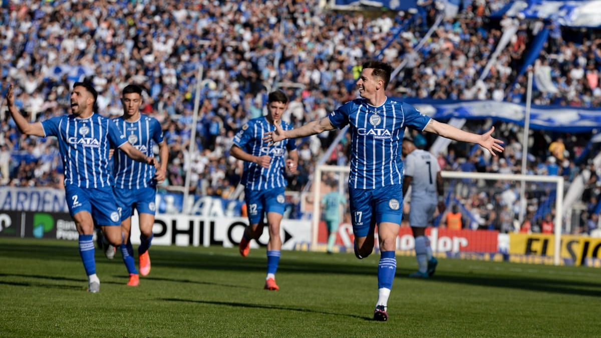 Tadeo Allende hizo un golazo en su primera intervención en el partido