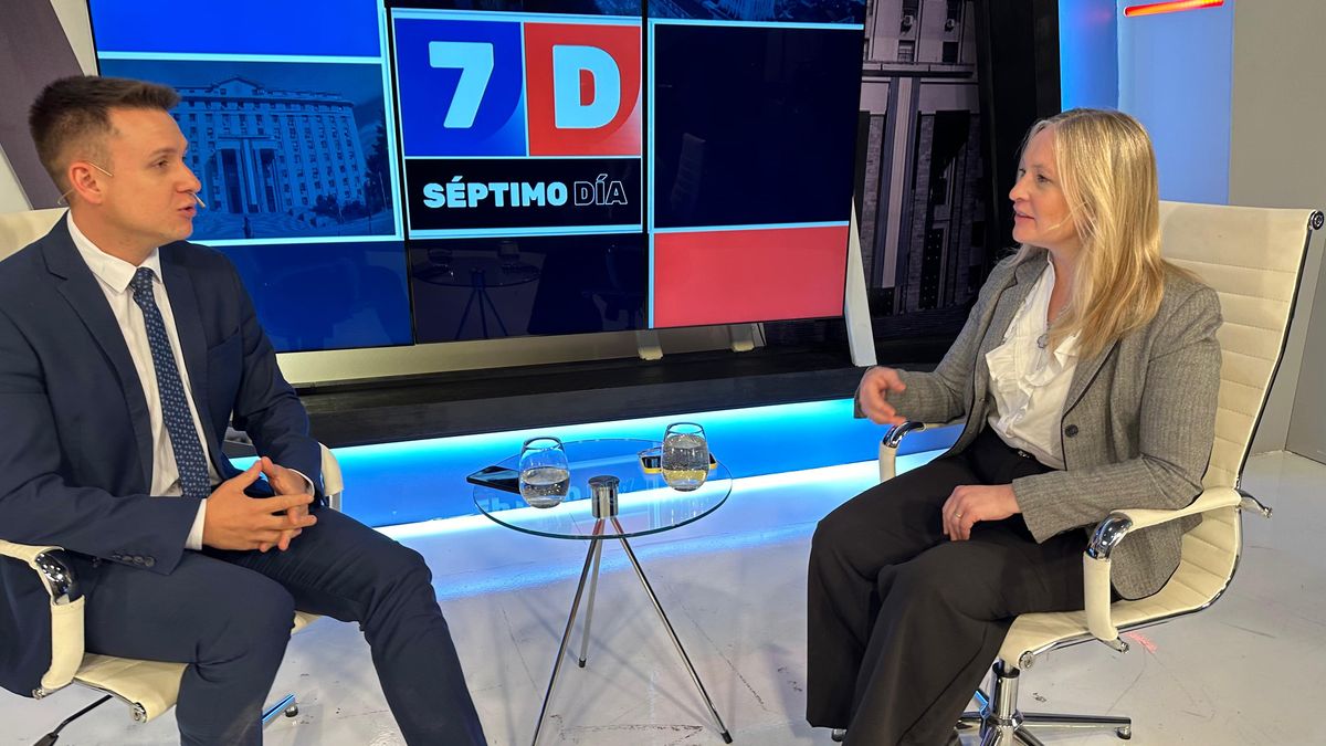 Hebe Casado estuvo en el programa político 7D de Canal 7 donde dio polémicas declaraciones. Hebe Casado estuvo en el programa político 7D de Canal 7 donde dio polémicas declaraciones.
