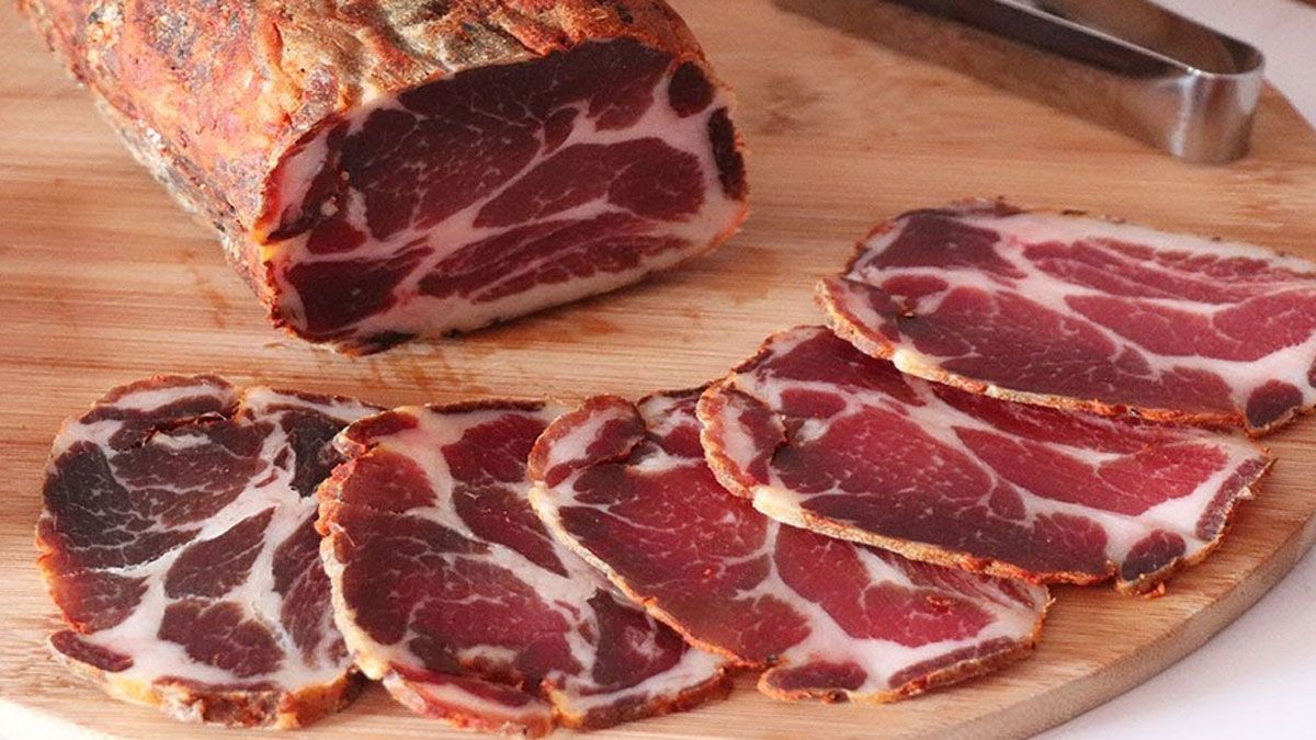 La receta de bondiola de cerdo lleva simples ingredientes. La receta de bondiola de cerdo lleva simples ingredientes.