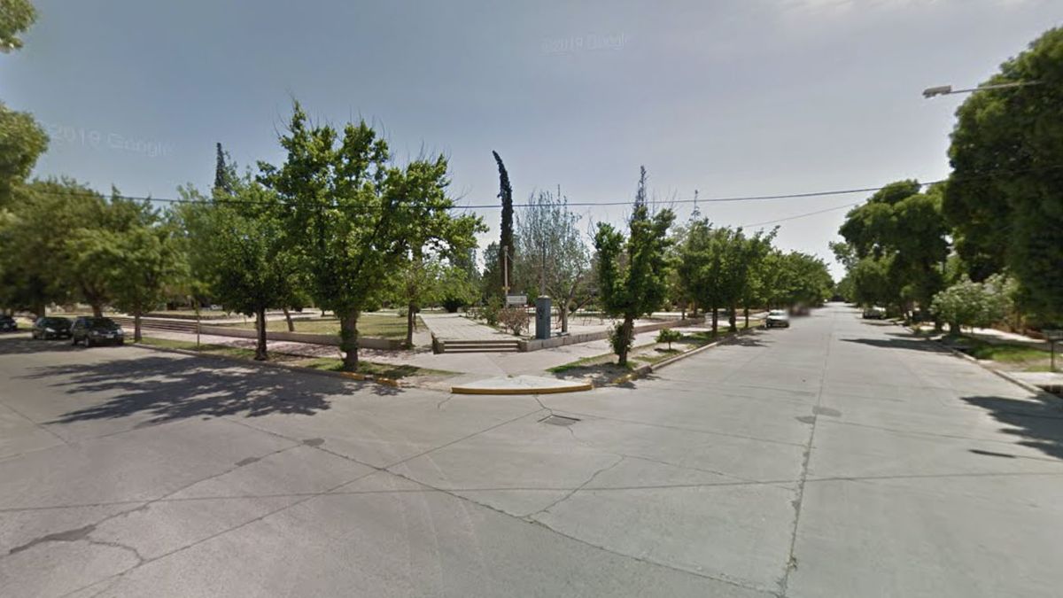 El asesinato ocurrió a metros de la plaza Juan de Dios Videla, de Villa Hipódromo, Godoy Cruz.