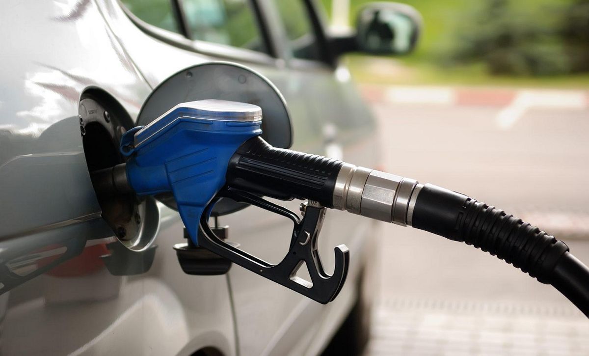 El Gobierno postergó el impuesto sobre los combustibles hasta febrero