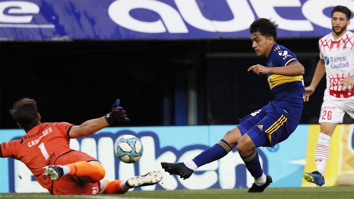 Boca brilló en la Bombonera y venció 3-0 a Huracán