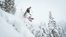 Los centros de esquí de California tapados de nieve.