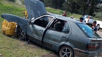 Dejó manejar a su hija de 9 años y chocaron
