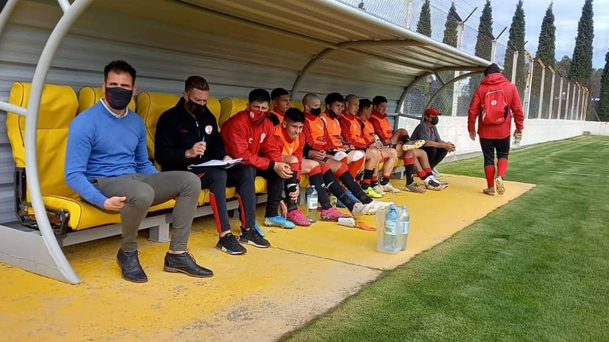 Matías Minih hará dos variantes ante Círculo Deportivo Otamendi.