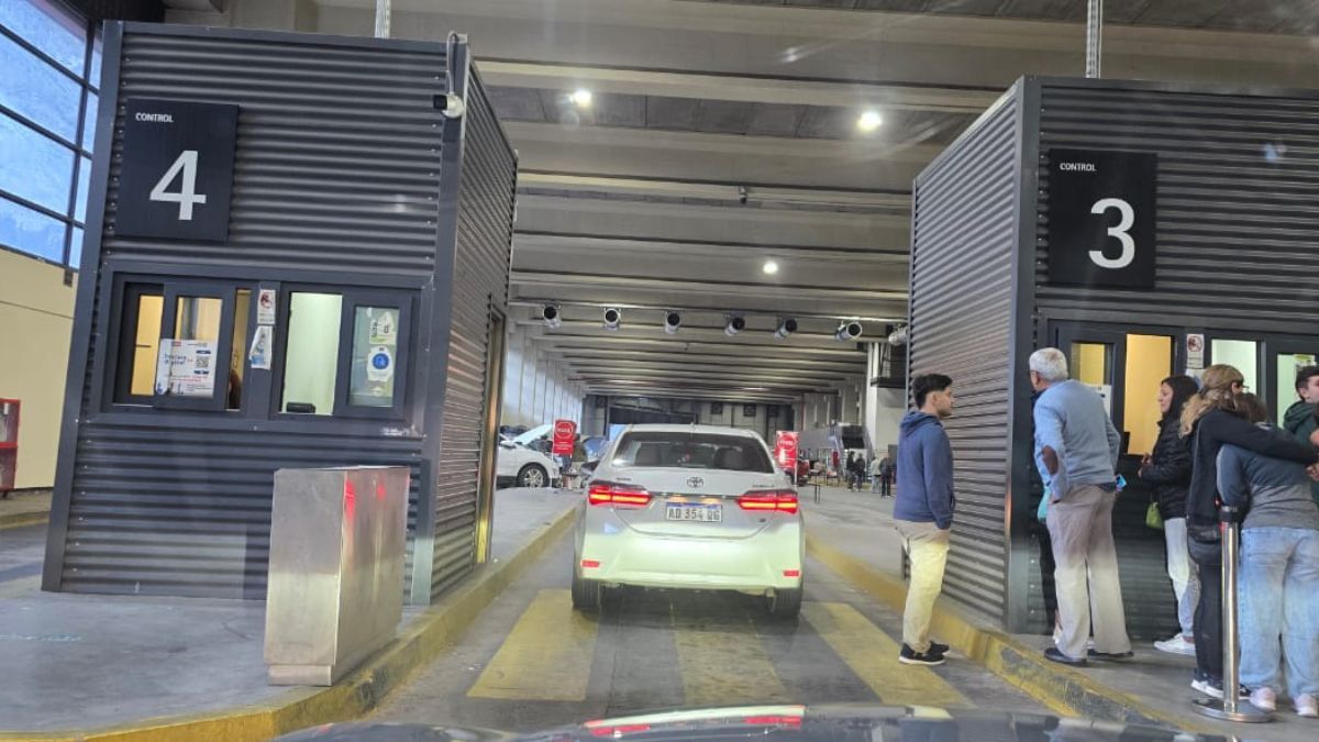 Cuando todas las casillas funcionan, las demoras no son mayores a 60 minutos Cuando todas las casillas funcionan, las demoras no son mayores a 60 minutos