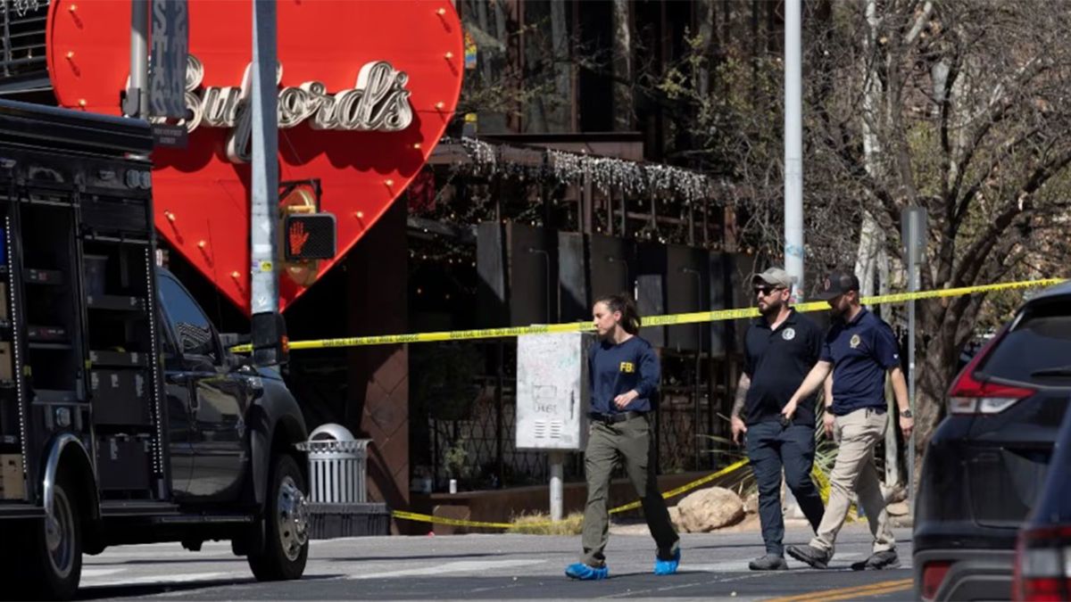 Agentes del FBI y de fuerzas mexicanas investigan el violento ataque y lo relacionaban con un ataque terrorista. Agentes del FBI y de fuerzas mexicanas investigan el violento ataque y lo relacionaban con un ataque terrorista.
