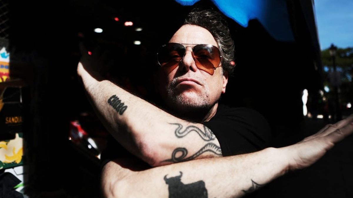 Andrés Calmaro toca este viernes en Mendoza. Andrés Calmaro toca este viernes en Mendoza.