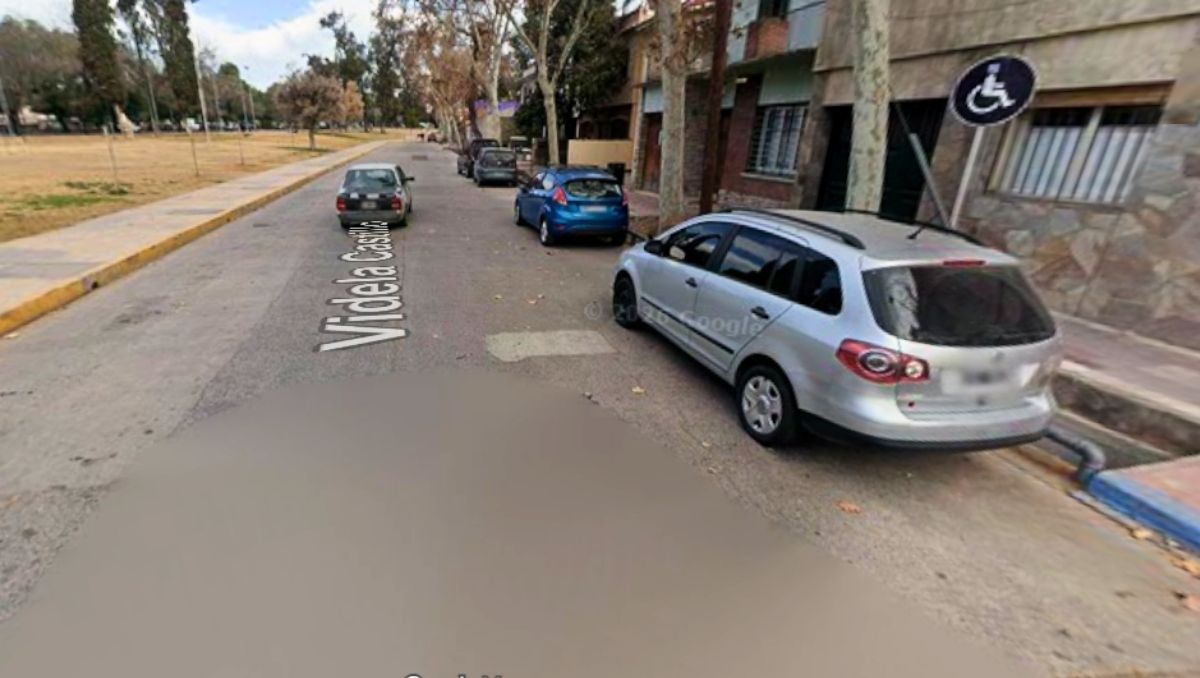 La cuadra de la vivienda que reclamó la DGE, ubicada por Google Maps. La cuadra de la vivienda que reclamó la DGE, ubicada por Google Maps.