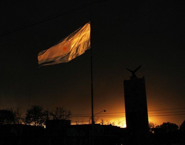 Velada, actos y una inauguración para celebrar el 202° aniversario de la Revolución de Mayo en Alvear