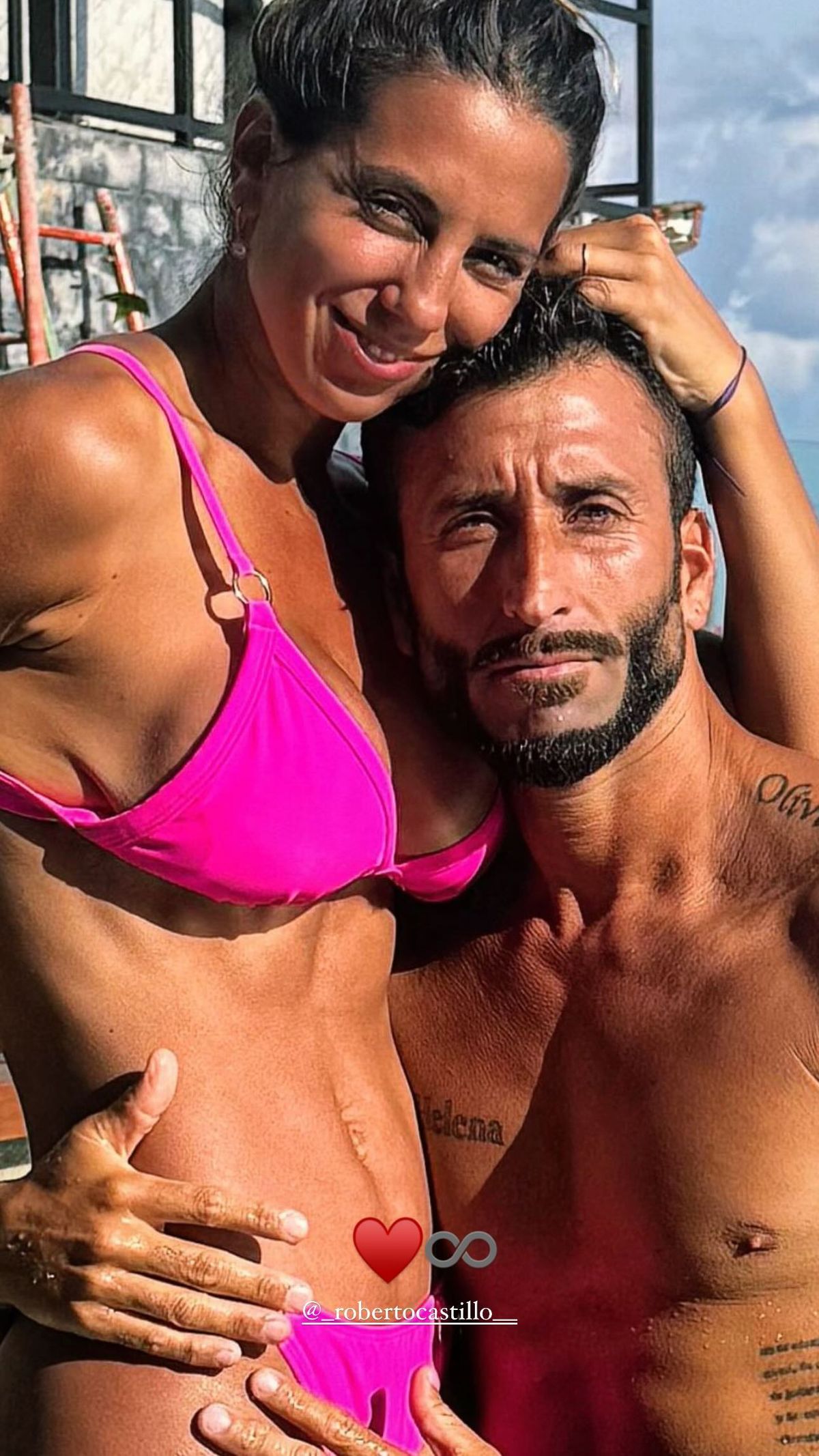 Desde Playa del Carmen, Cinthia Fernández se suma al taparrabos en clave Barbiecore al ras. Desde Playa del Carmen, Cinthia Fernández se suma al taparrabos en clave Barbiecore al ras.