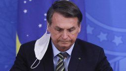 Apela a la divinidad. Jair Bolsonaro sostuvo que solo Dios lo sacará del cargo.