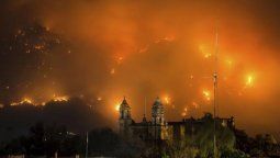 Una joven desató un enorme incendio forestal al intentar hacer un video de TikTok