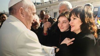 La emoción de Lucía Galán y su hija al ver al Papa