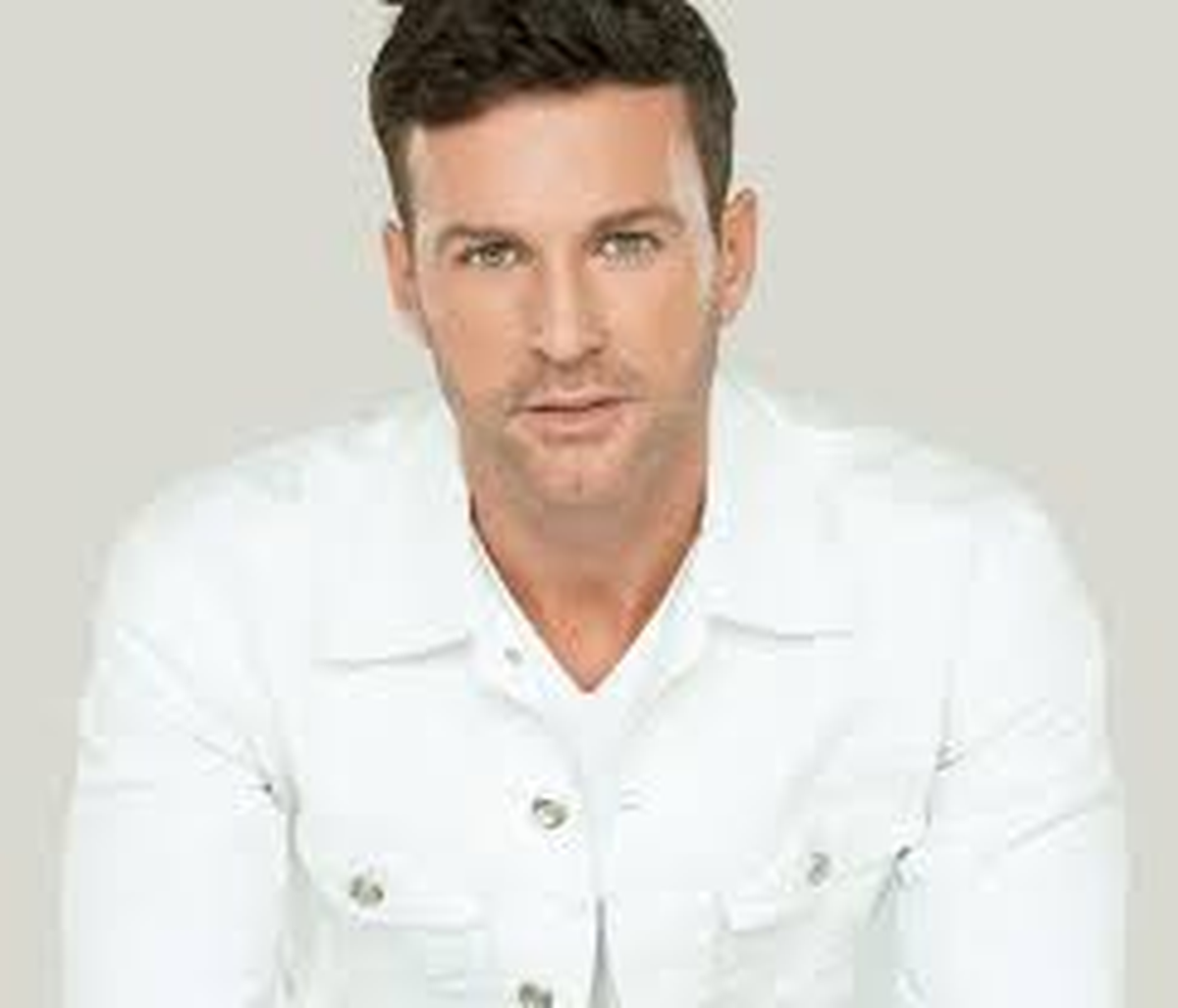 Axel actúa en la Fiesta de la Nieve.