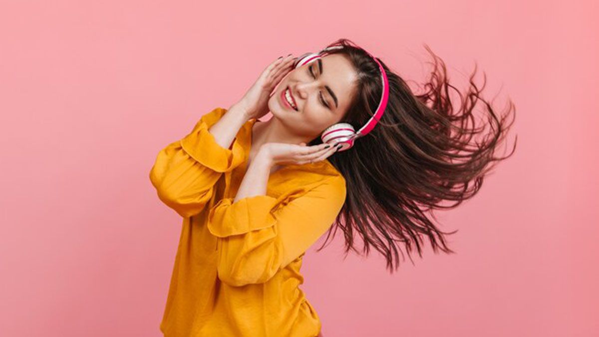 La música siempre puede convertirse a un camino para vivir momentos de felicidad. La música siempre puede convertirse a un camino para vivir momentos de felicidad.
